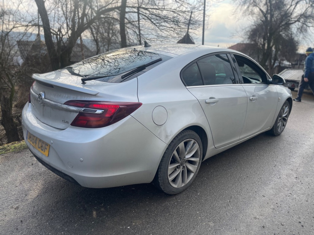 Injector Opel Insignia A 2014 Facelift 2