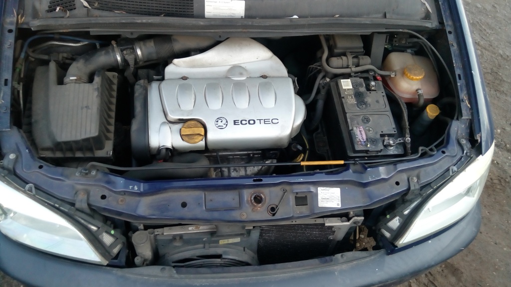 Injector Opel Zafira 2002 hatchback 1.8