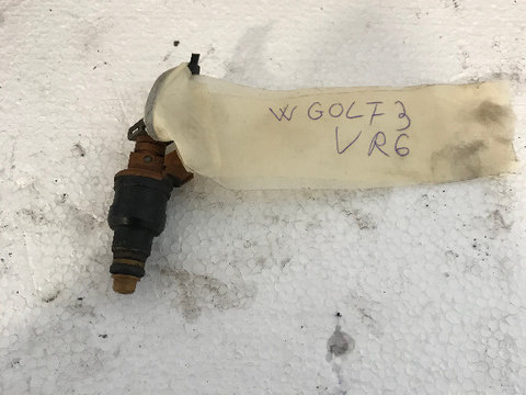 Injector passat b3 b4 golf 3 galaxy sharan vento corrado 1988 - 1993 cod: 021906031a - 0280150953