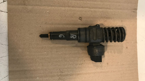 Injector passat b6 octavia 2 golf 5 1.9 