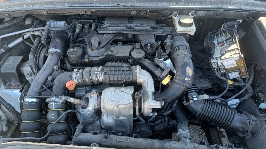 Injector Peugeot 308 sw 1.6 hdi 9HP 1.6 HDI 0445110340