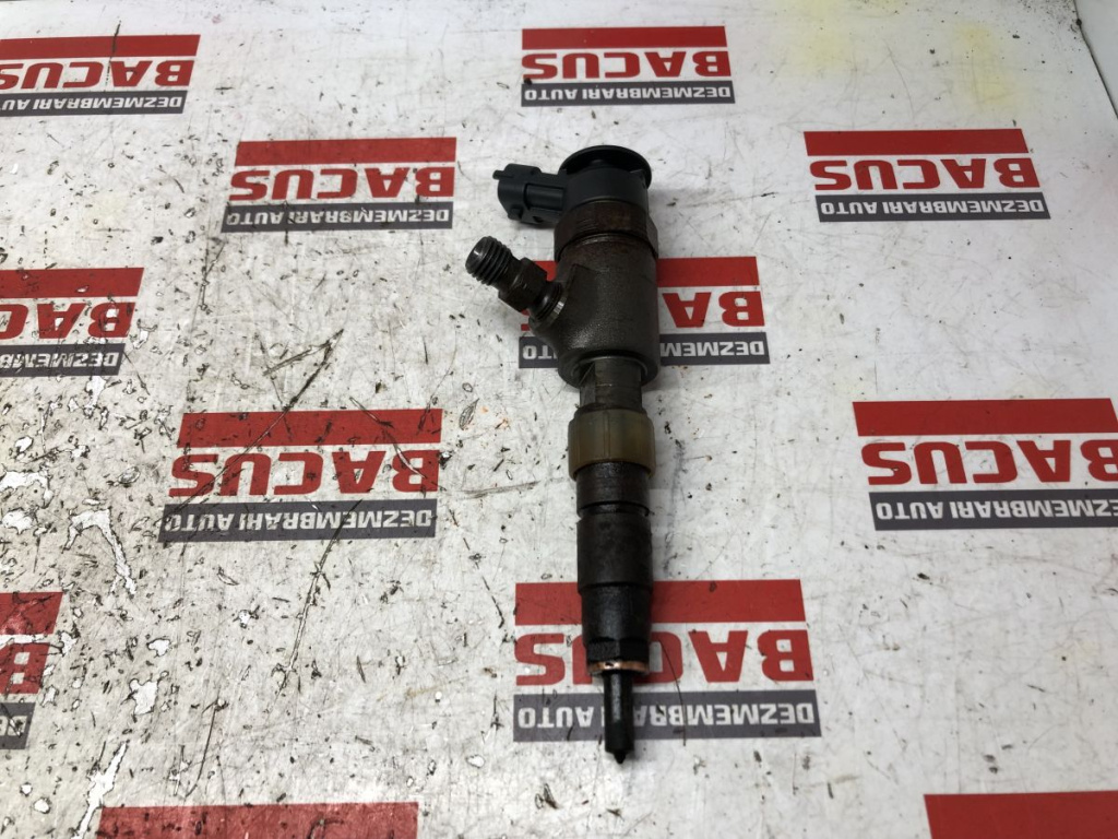 Injector Peugeot / Citroen C3 1.6 hdi Euro 5 Cod : 0445110340