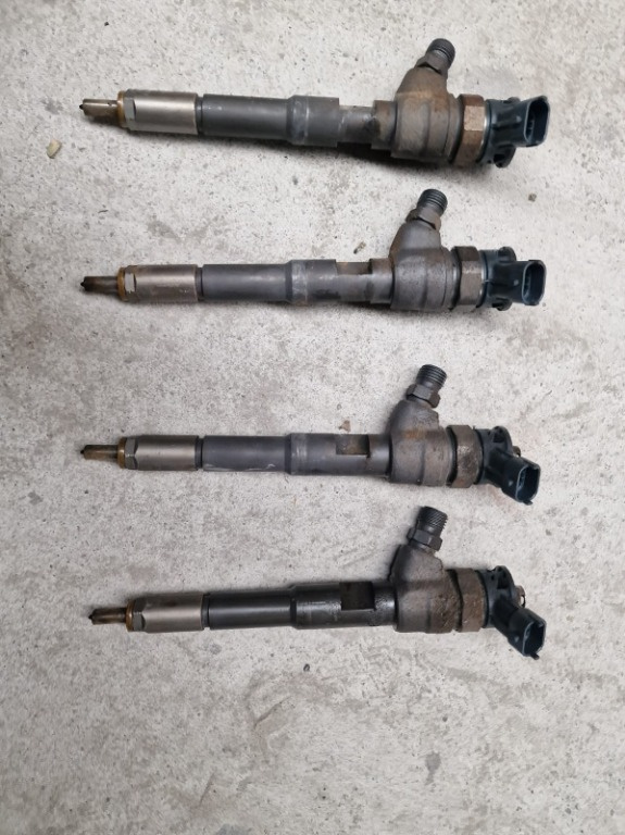 INJECTOR RENAULT 1.5 DCI COD 0445110652.