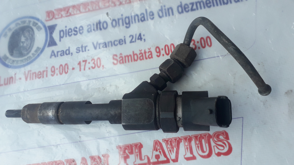 Injector Renault Megane Clio 1.9dci an 2004 2008 cod 7700111014