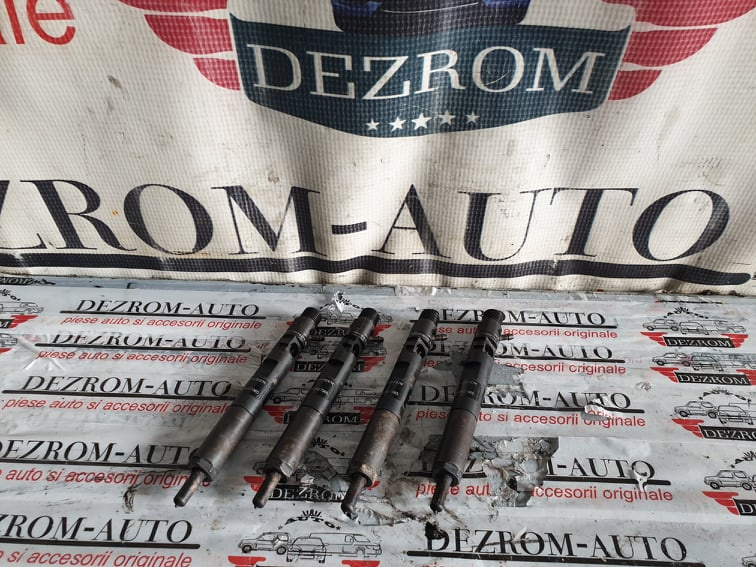 Injector Renault Megane III 1.5 dCi 90cp cod piesa : 8200827965