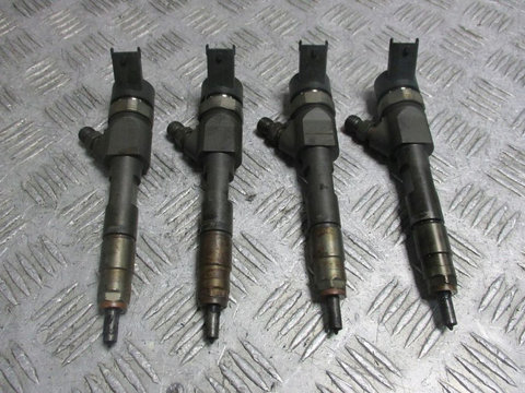 Injector Renault Scenic 1.9 DCI cod 04445110230