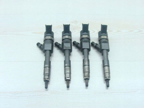 Injector Renault Scenic 3 1.9 DCI euro 5 0445110328