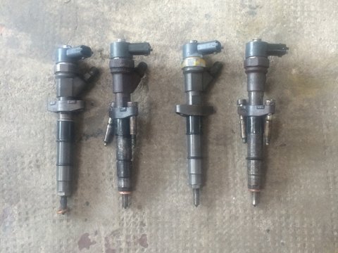 Injector Renault Trafic 1.9 dCi F9Q 2001 - 2006