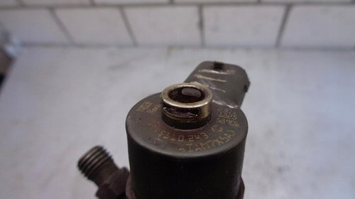 Injector Saab 1.9 D 0445110243