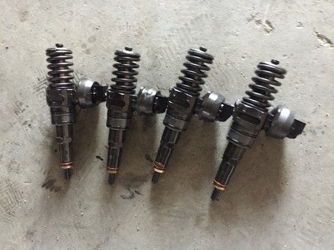 Injector SEAT Córdoba 1.9 TDI 038130073AG