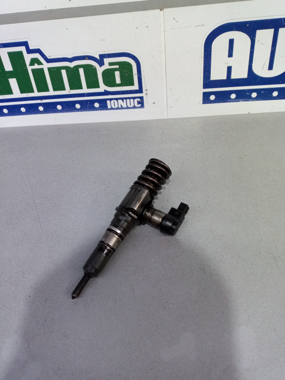 Injector Siemens Continental 03G130073S 2.0 TDI Volkswagen PASSAT B6 2005-2011