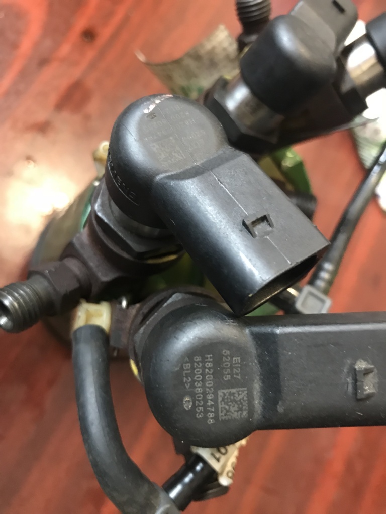 Injector siemens Renault Kangoo 1.5 dci 8200380253