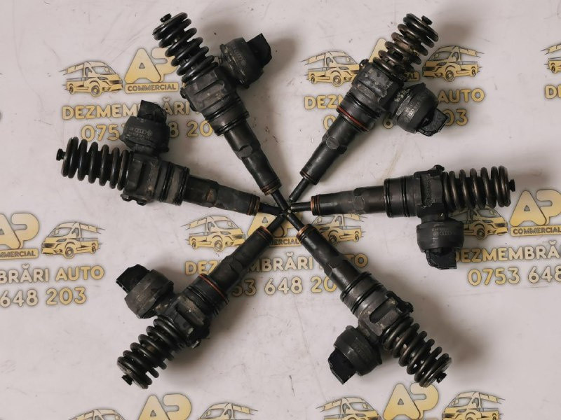 Injector SKODA Fabia II Combi (545) 1.9 TDI 105 CP cod: 0414720215