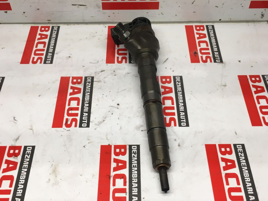 Injector Skoda Octavia 3 / Audi / Seat / VW 2.0Tdi Cod : 04L130277E / 0445110475