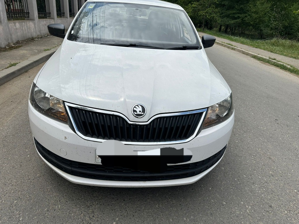 Injector Skoda Rapid 2013 HATCHBACK 1.6 tdi