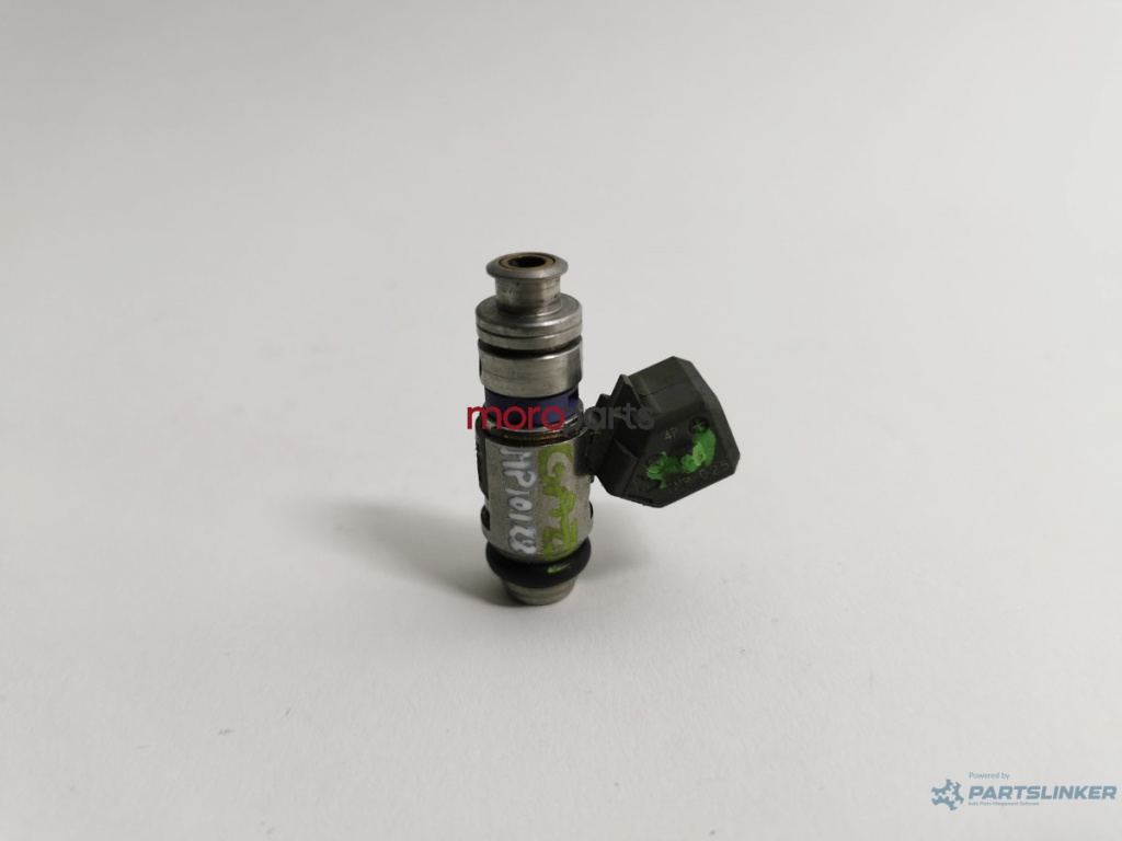 Injector Volkswagen Golf 4 (1J) Hatchback 2003 1.4 16V OEM 036031A