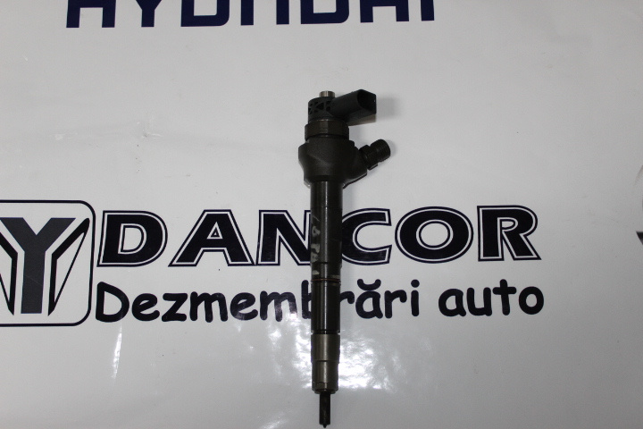 INJECTOR VOLKSWAGEN GOLF 7 2.0TDI - AN 2017 - COD 0445110 475/277AK