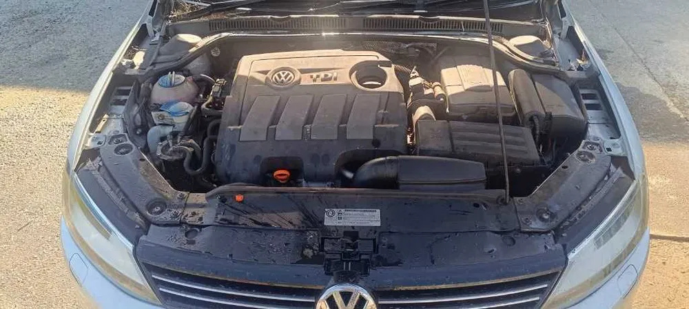 Injector Volkswagen Jetta 2012 hatchback