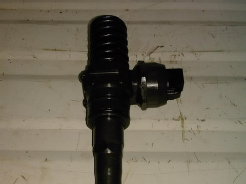 Injector Volkswagen Passat b5 1.9 tdi an 2004.