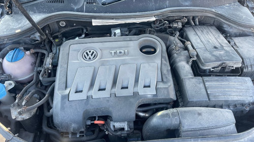 Injector Volkswagen Passat B7 2012 COMBI