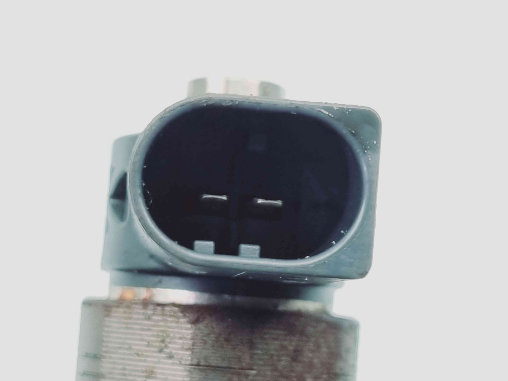 Injector Volkswagen Passat B8 (3G2) [Fab