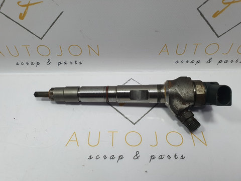 Injector Volkswagen Passat B8 (3G5) 2.0 TDI 2016