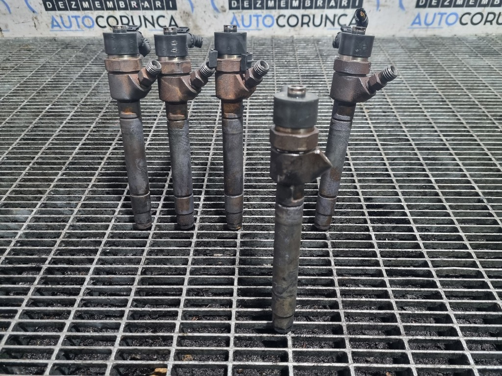 Injector Volvo XC90 Facelift 2.4 Diesel 2007 - 2014 185CP D5244T4 Euro 5 0445110251