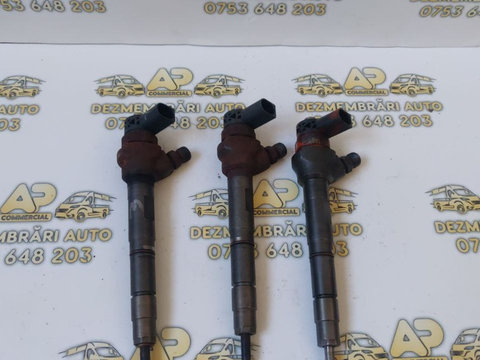 Injector VW Caddy IV Break (Saab, SAJ) 2.0 TDI cod : 0445110369