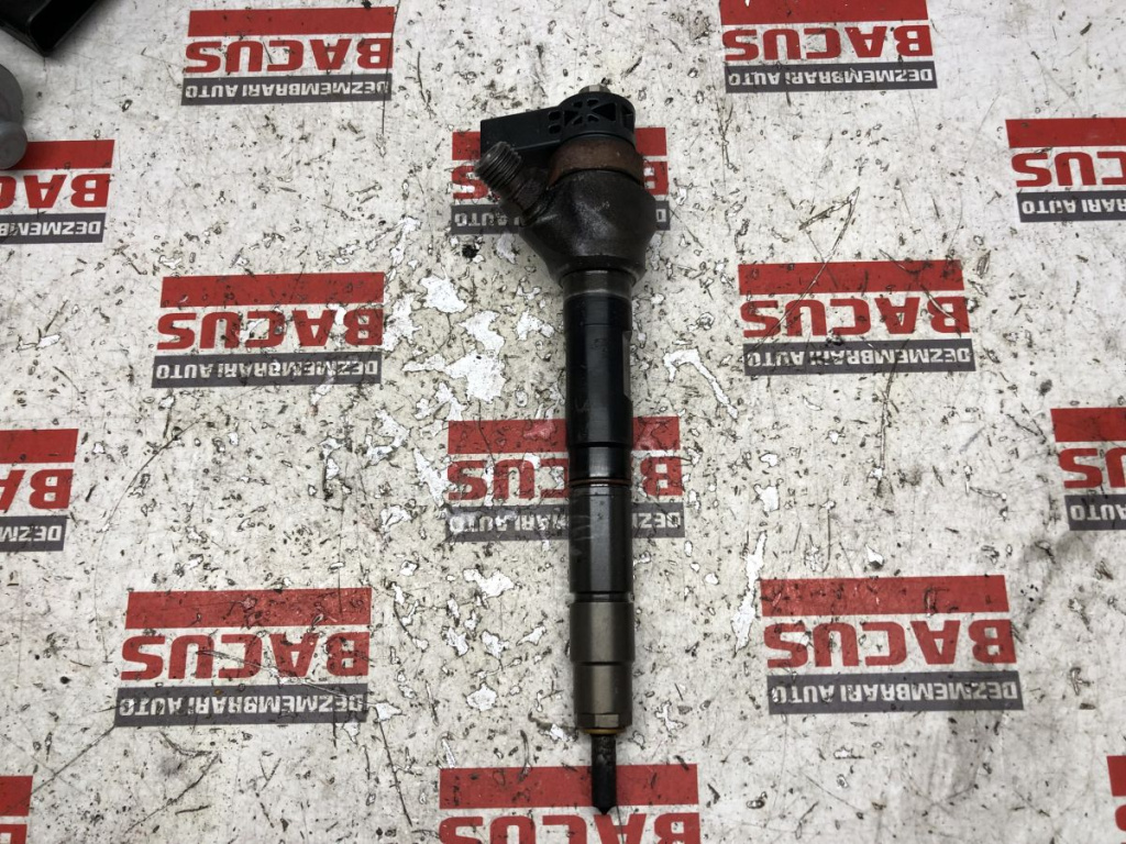 Injector VW Golf 7 / Audi A1 / Seat Leon / Skoda Octavia 3 1.6 TDI Cod : 0445110477 - 04L130277AJ