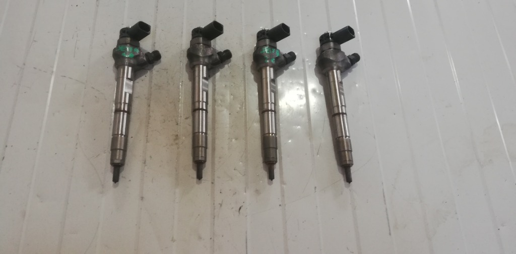 Injector VW Jetta 4 AV3 2.0 TDI 110 cai motor CUU CUUA cod 04L130277AC an 2014 2015 2016 injectoare