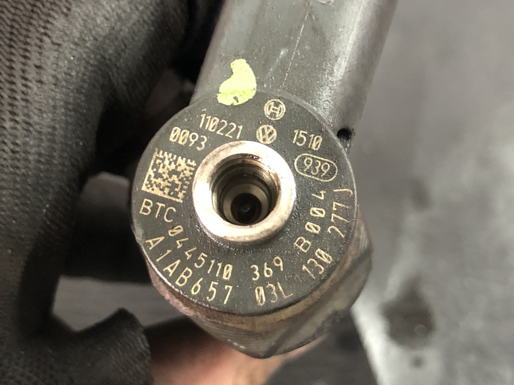 Injector VW Passat B7 2.0TDI , 4motion- 