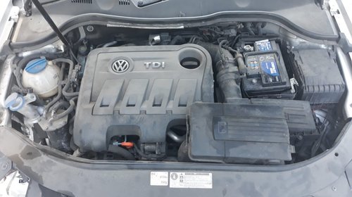 Injector VW Passat B7 2012 berlina 2.0 t