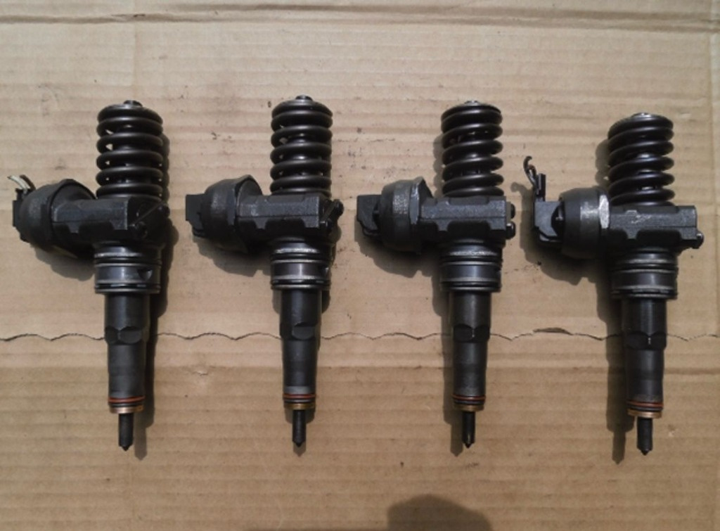 Injector VW Tiguan 1.9 TDI 038130073AG