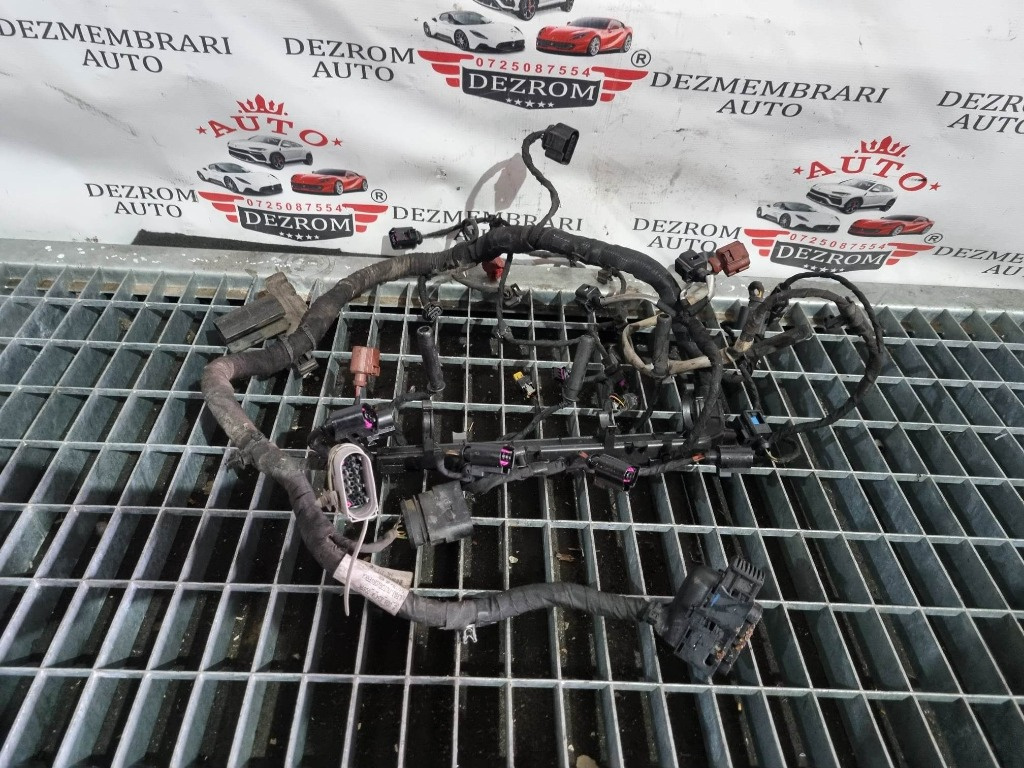 Instalatie motor completa Seat Leon III 1.6 TDI 105 cai motor CLHA cod piesa : 04L972627R