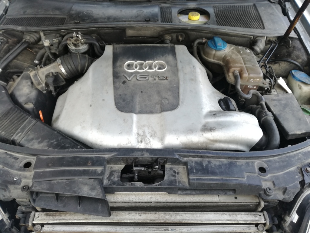 Intercooler Audi A6 C5 2002 Automat 2.5 