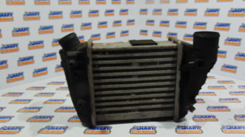 Intercooler avand codul original -8E0145