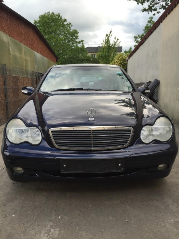 Intercooler Mercedes C-Class W203 2003 Limuzina 2148 cdi