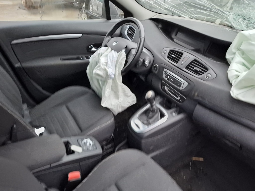 Intercooler Renault Scenic 2015 monovolu