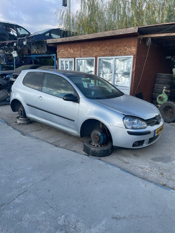 Intercooler Volkswagen Golf 5 2005 Hatchback 1.9,tdi