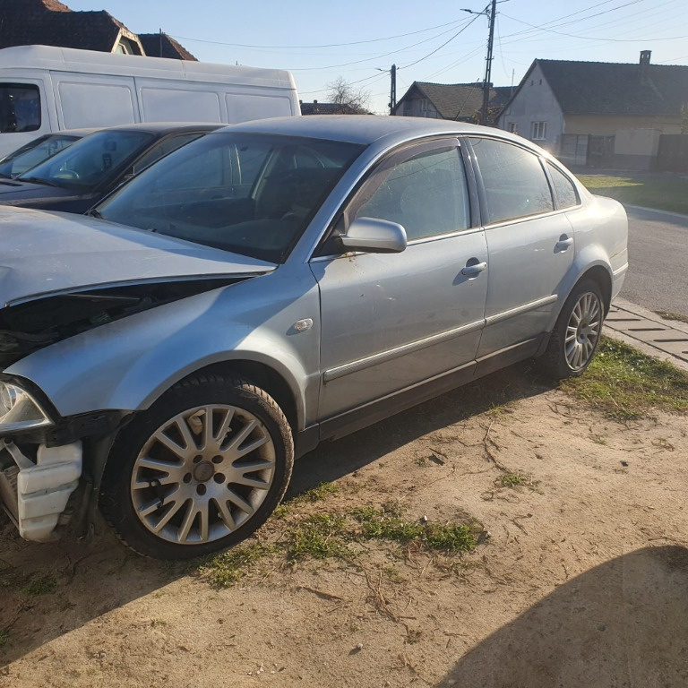 Intercooler Volkswagen Passat B5 2003 be