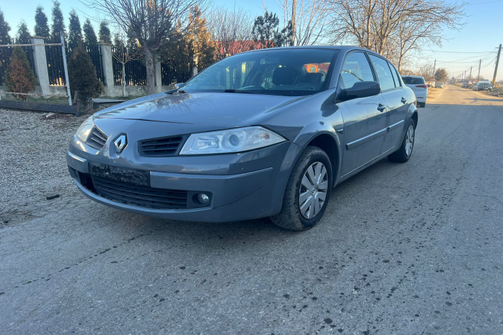 Interfata audio Renault Megane 2 [facelift] [2006 - 2012] Sedan 1.4 MT (100 hp)