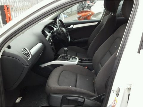 Interior Audi A4 2011 2.0 Diesel Cod motor: CJCB