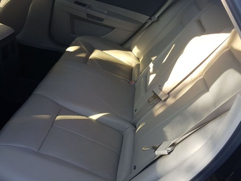 Interior Chrysler 300C (banchete)