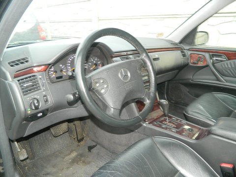 Interior complet Mercedes E-Class W210 3.2Cdi combi model 2000