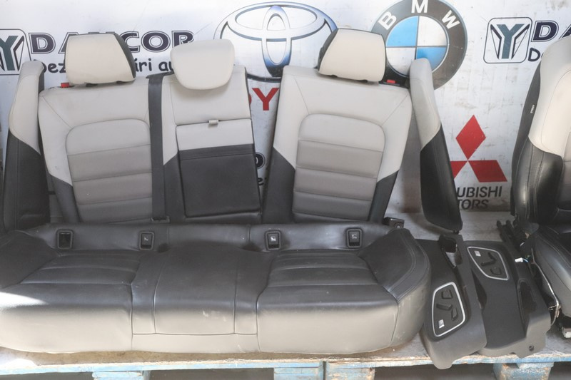 INTERIOR COMPLET ELECTRIC INITIALE PARIS