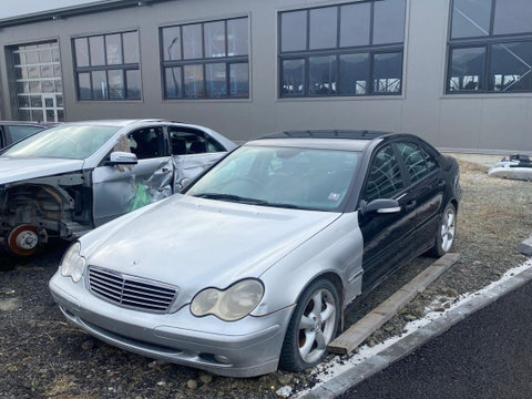 Interior complet Mercedes-Benz C-Class W203/S203/CL203 [facelift] [2004 - 2007] Sedan 4-usi C220  CDI AT (150 hp)