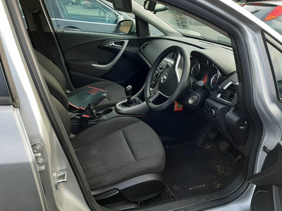 Interior complet Opel Astra J 2012 Break 1.7 CDTI