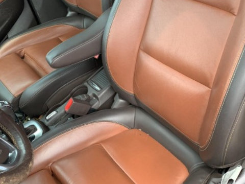 Interior complet Opel Mokka X 2013 MONOVOLUM 1.7 CDTI - Sport. Piele bicolora. Incalzire in scaune