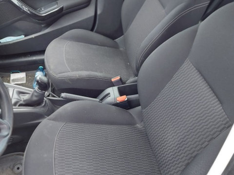 Interior complet Peugeot 208 2017 Hatchback 1.6 HDI DV6FE