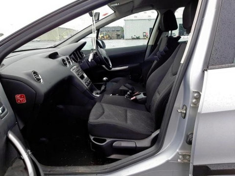 Interior complet Peugeot 308 SW 1.6 HDI Diesel 2009 Cod Motor 9HX(DV6ATED4) 90CP/66KW